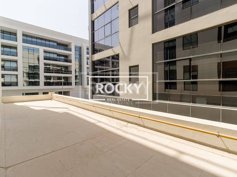 19 Rocky Real Estate - Nadd Al Shiba 1 - Bahwan Residence - Apartment (13 of 14). JPG