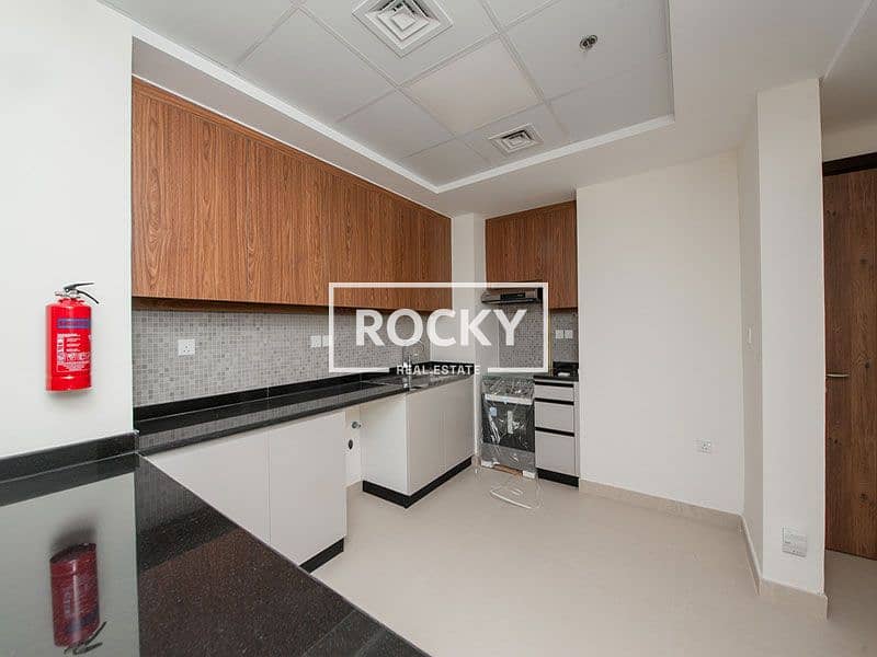 11 AlQuoz_VerveResidence_306-1BR-WOB-(5-of-12). jpg