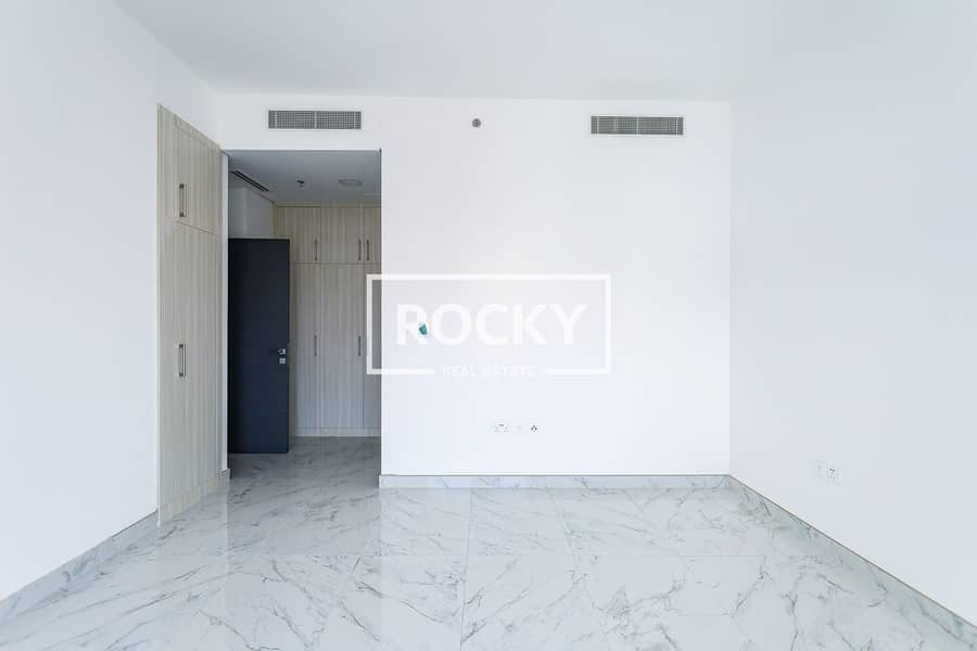 11 AAA Building - Apartment (19 of 21). jpg