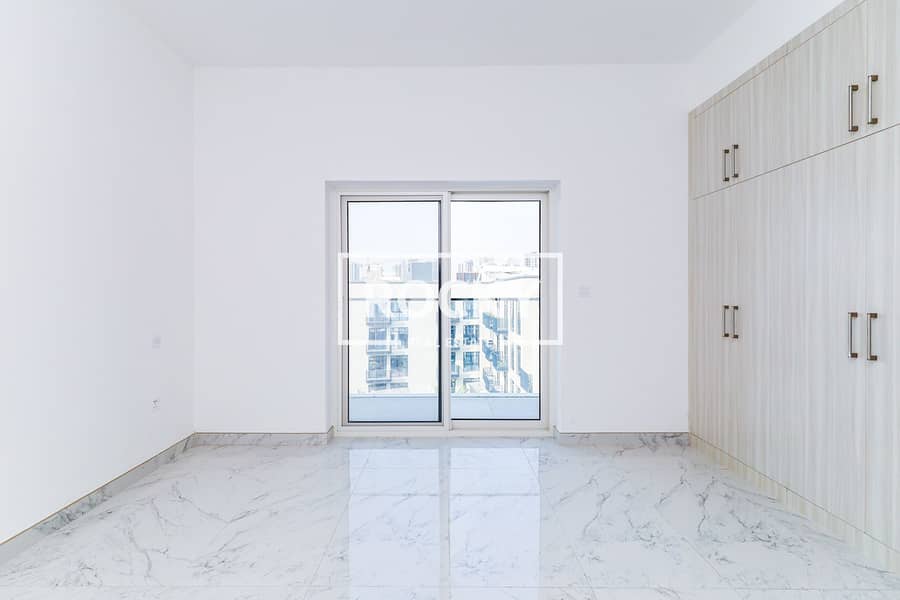 12 AAA Building - Apartment (18 of 21). jpg