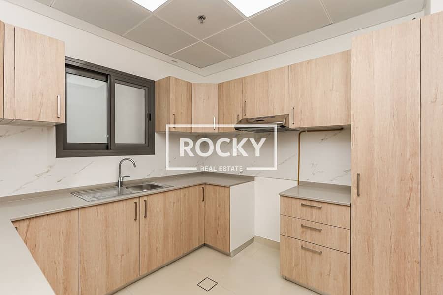 6 Hamad Ahmed Hamad Bin Suqat Al Falasi Building - Unit 213 - 1BR-4. jpg