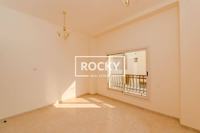 10 1. Mirdiff_IsmailAliAlBanna_Villa9 (28 of 48). jpg