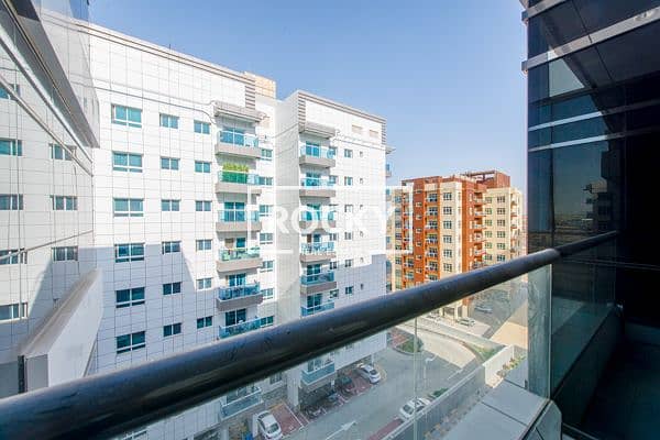 14 SiliconOaiss_AlMulla-1BR (13 of 15). jpg
