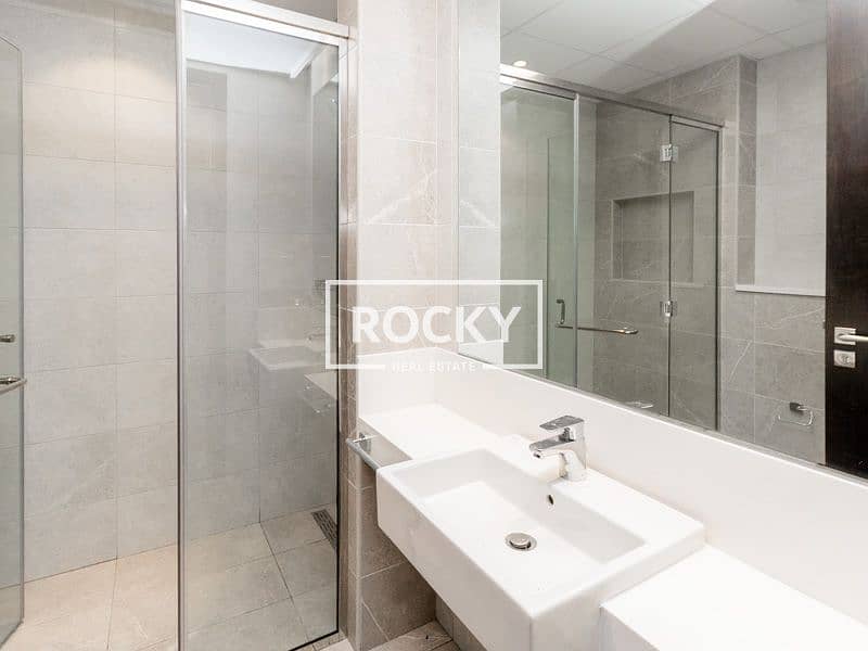8 Deira - Dubai Creek Plaza -  Apartment (44 of 15). JPG