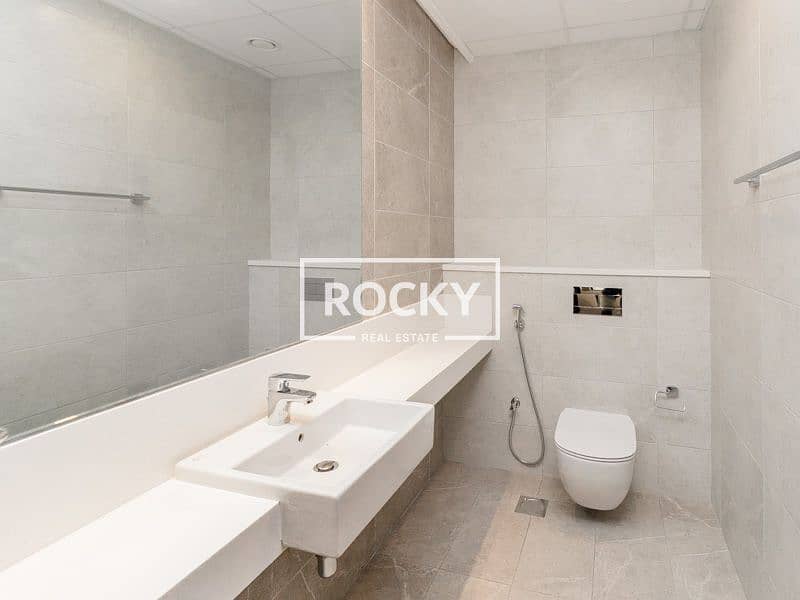 9 Deira - Dubai Creek Plaza -  Apartment (34 of 15). JPG