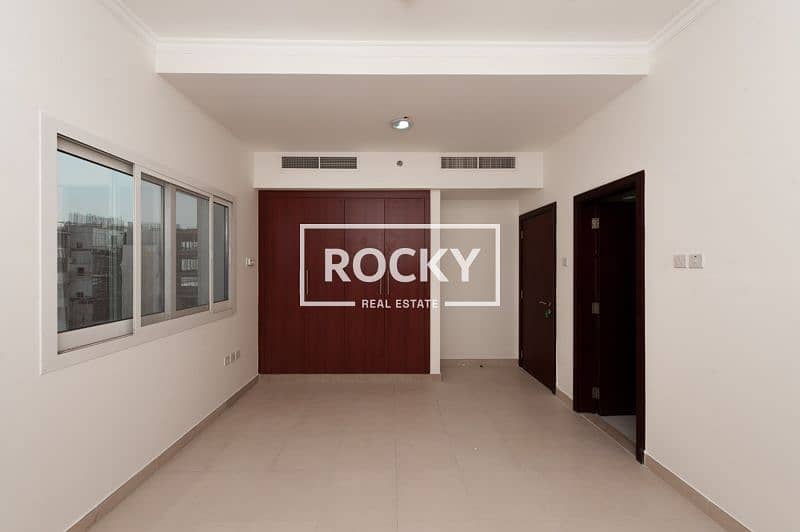 9 InternationalCity_Phase2_AlHashmi_313-1BR-WOB-15. jpg