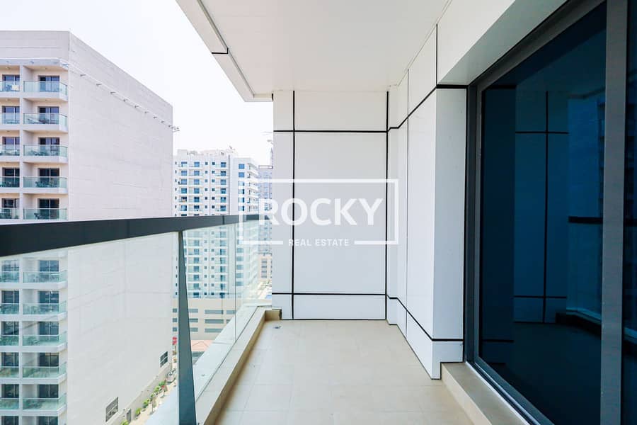 10 Sky views - Apartment (14 of 16). jpg