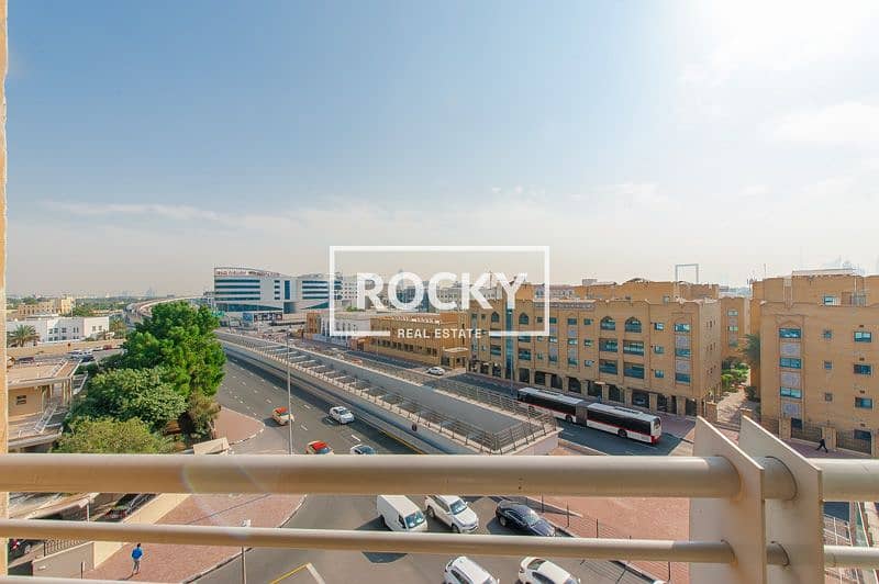 16 BurDubai_NANLootah_403-2BR-Office-WB (18 of 20). jpg