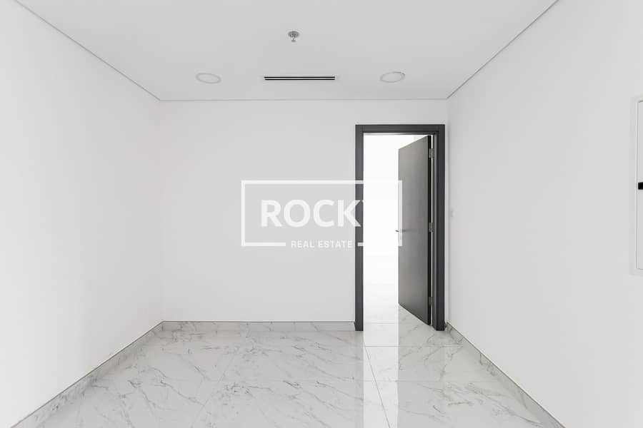 9 AAA Building - Apartment (16 of 22). jpg