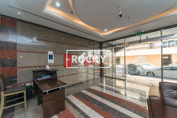 10 AlWarqaa_NooraAlShamsi_Views&Amenities (2 of 8). jpg