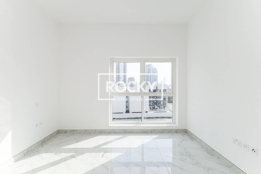 12 AAA Building - Apartment (14 of 22). jpg