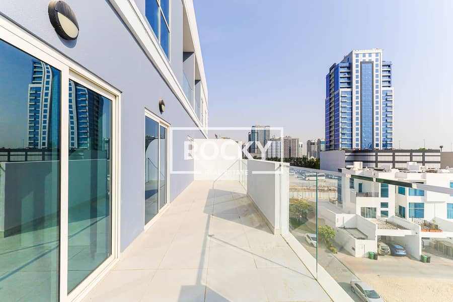 17 AAA Building - Apartment (4 of 22). jpg