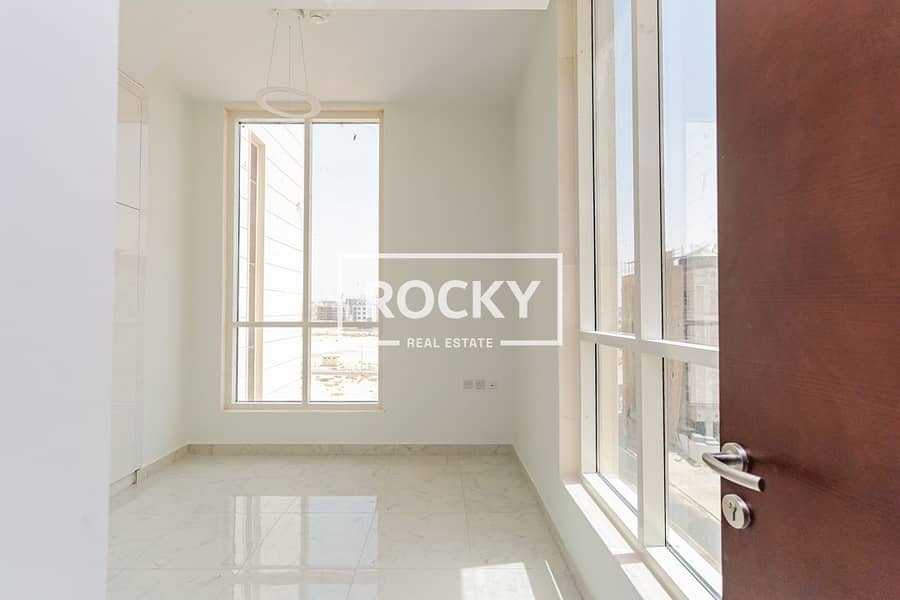 6 Liwan 2 - Al Hosam Building -70. JPG