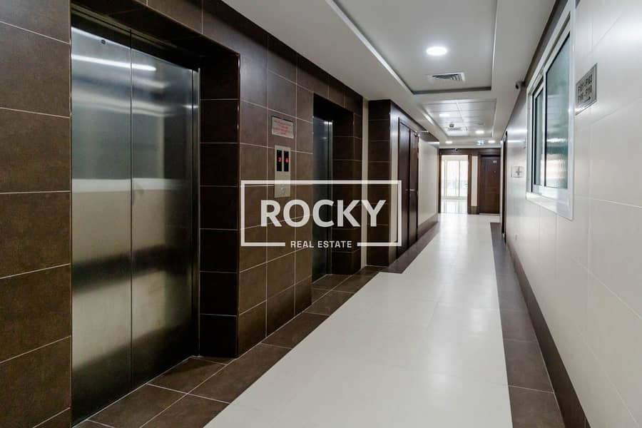 15 Rocky Real Estate -Al warqa 1 - Melhoof 7 - Apartment (2 of 4). JPG