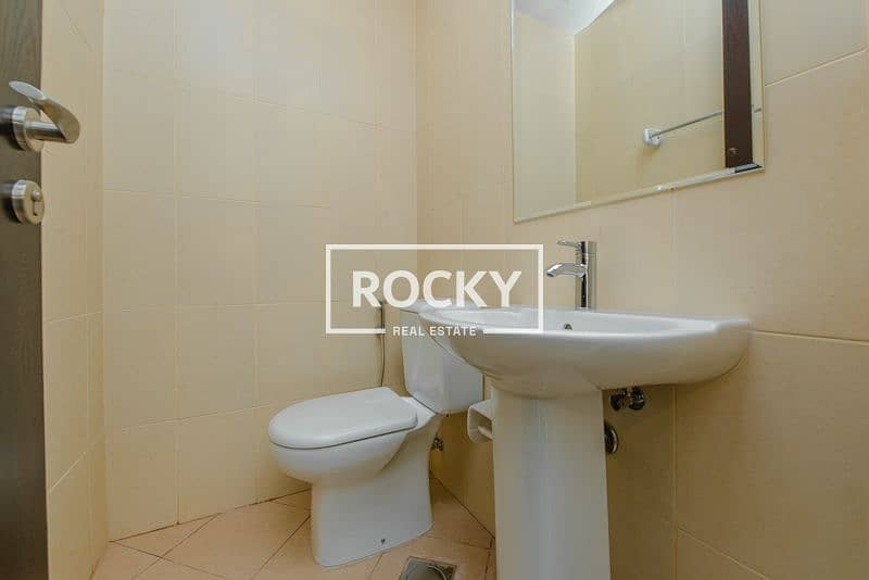 18 AlBarsha_MatarSaifBldg_405-2BR (18 of 20). jpg