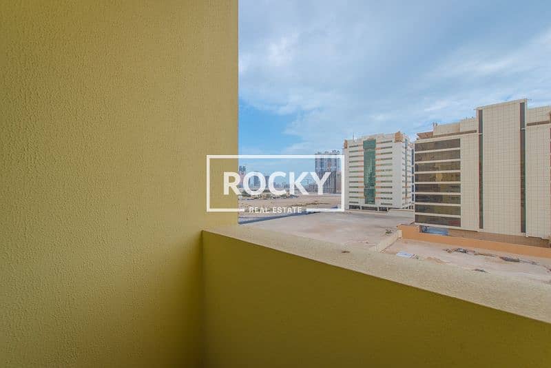 19 AlBarsha_MatarSaifBldg_405-2BR (19 of 20). jpg