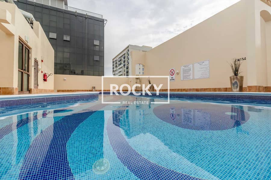 8 Rocky Real Estate - Al Barsha 1 - Al Manaf Building -Common (4 of 7). JPG