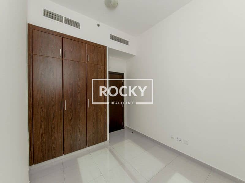 10 AlBarsha_MatarSaifBldg_208-3BR-WB-12. jpg