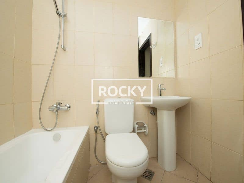 14 AlBarsha_MatarSaifBldg_208-3BR-WB-23. jpg