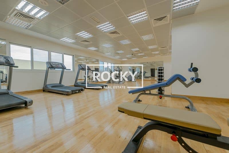 18 AlBarsha_MatarSaifBldg_Views&Amenities (5 of 18). jpg