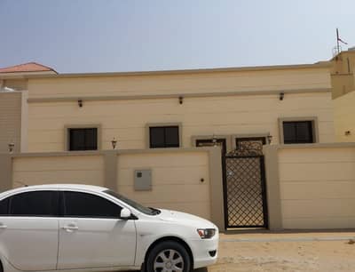 3 Bedroom Villa for Sale in Al Yasmeen, Ajman - Modern villa for sale with attractive specifications and great finishing at a very perfect price 3 Bedroom Villa for Sale in Al Yasmeen, Ajman - Modern villa for sale with attractive specifications and great finishing at a very perfect price