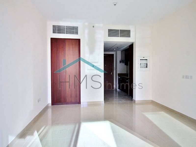 Amazing Studio - Great Location - Spacious Studio Amazing Studio - Great Location - Spacious Studio