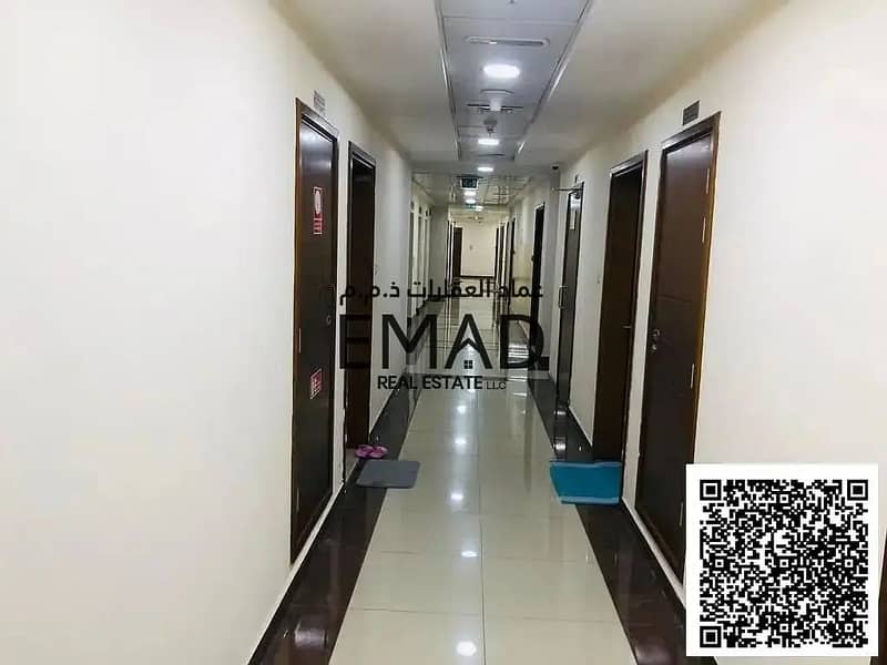 9 865961401-1066x800. webp