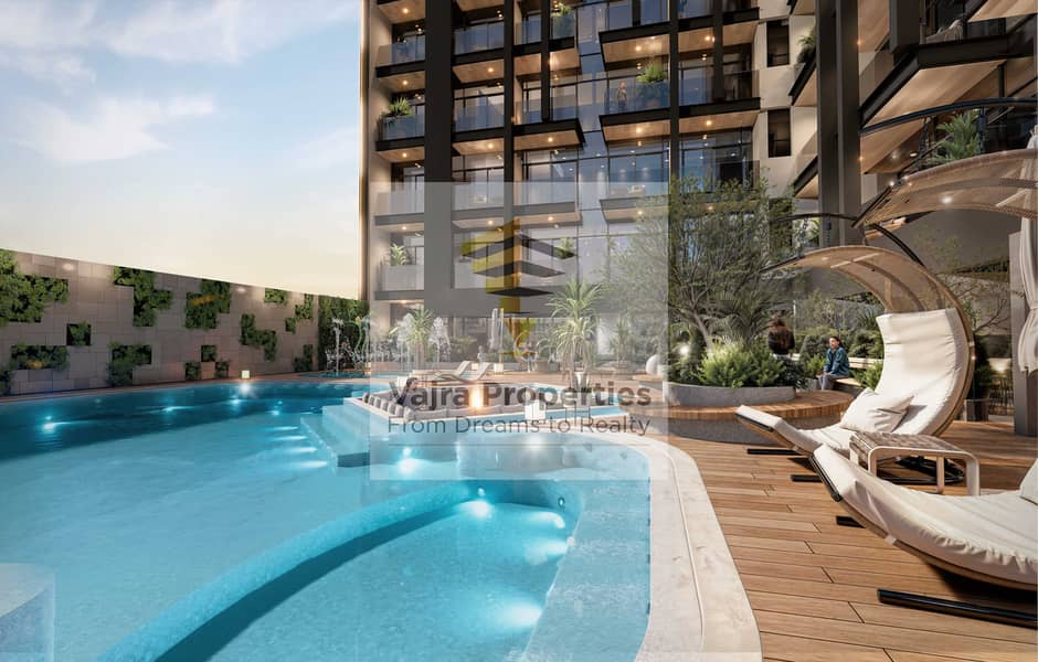 12 Leisure Pool & Sunken Sitting_compressed. jpg