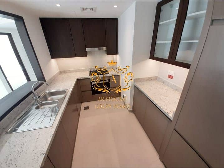 8 Kitchen 03. jpeg