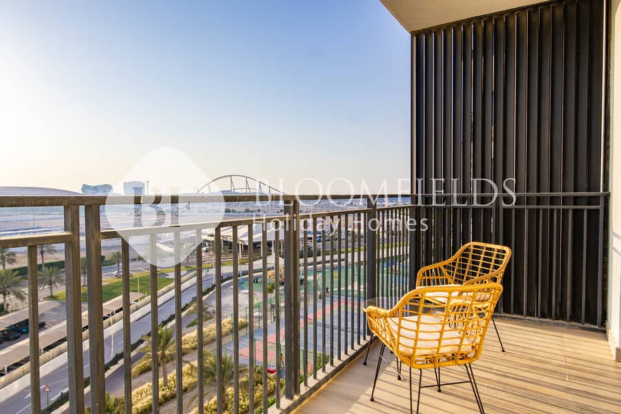 3 9 Balcony. jpg_compressed. JPEG