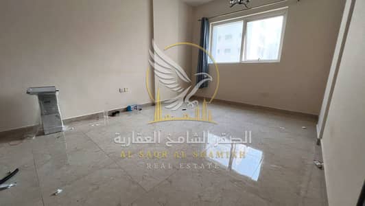 Appartement de 1 chambre à à louer à Al Qulayaah, Sharjah - apartment-for-rent-1-bedroom-alqlyaa-alsharqa-living-room-13. jpg Appartement de 1 chambre à à louer à Al Qulayaah, Sharjah - apartment-for-rent-1-bedroom-alqlyaa-alsharqa-living-room-13. jpg
