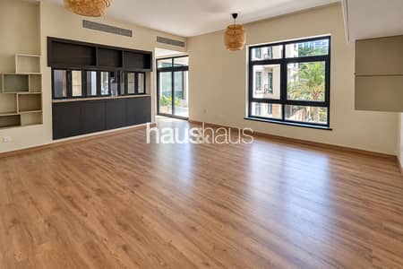 2 Bedroom Flat for Sale in The Views, Dubai - Vacant On Transfer | Corner Unit | Lake Facing
