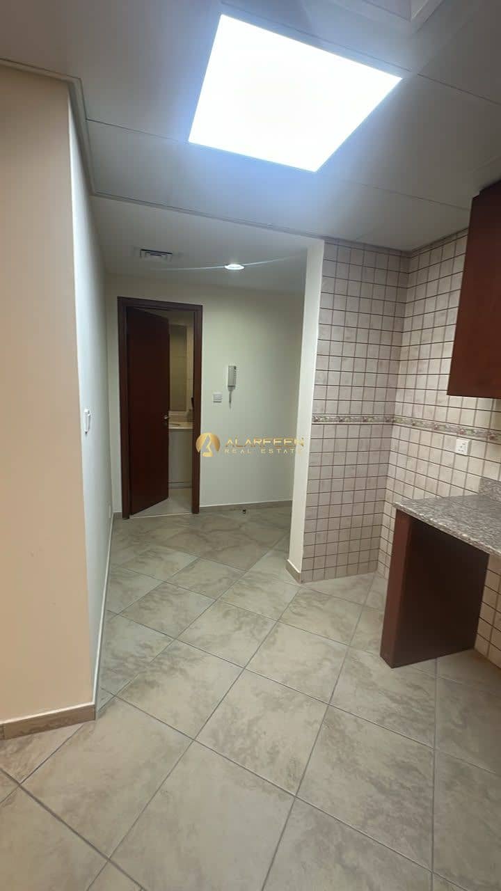 7 cd65762e-718a-40bd-b818-8e0972aa9508. jpg