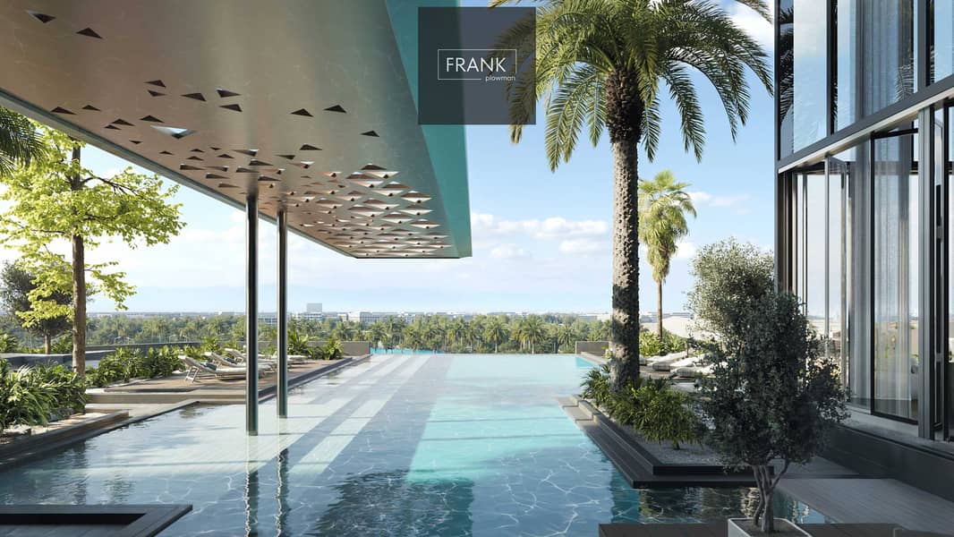 10 The Highgrove - pool deck 2. jpg
