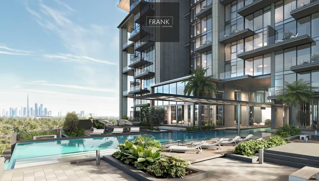 20 The Highgrove - pool deck. jpg