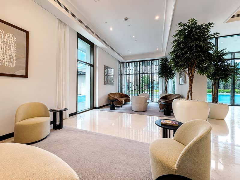 15 Modern minimalist living room. jpg