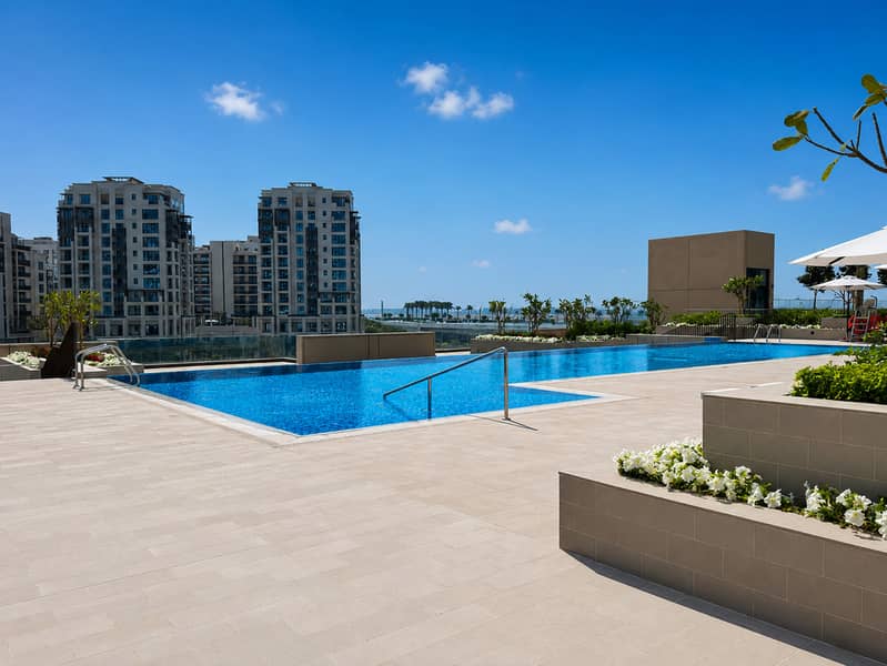 17 Swimming pool with buildings. jpg