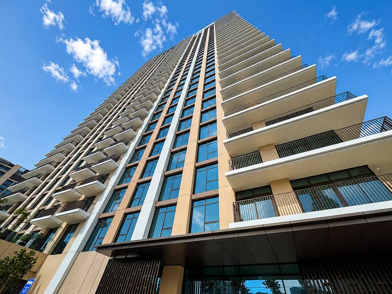 21 Tall building with balconies. jpg
