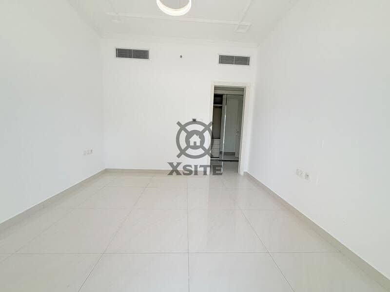4 WhatsApp Image 2026-09-18 at 15.03. 40 (1). jpeg