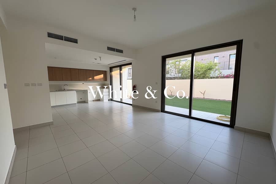Villa in Dubai South,Emaar South,Expo Golf Villas,Expo Golf Villas 1 (Parkside 1), 4 schlafzimmer, 130000 AED - 16555408 Villa in Dubai South,Emaar South,Expo Golf Villas,Expo Golf Villas 1 (Parkside 1), 4 schlafzimmer, 130000 AED - 16555408
