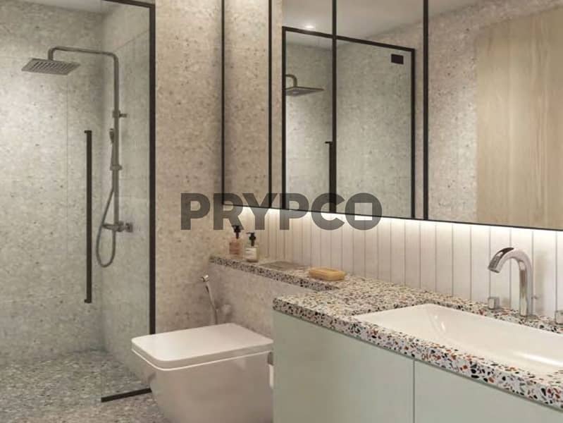 9 06_Bathroom. jpg