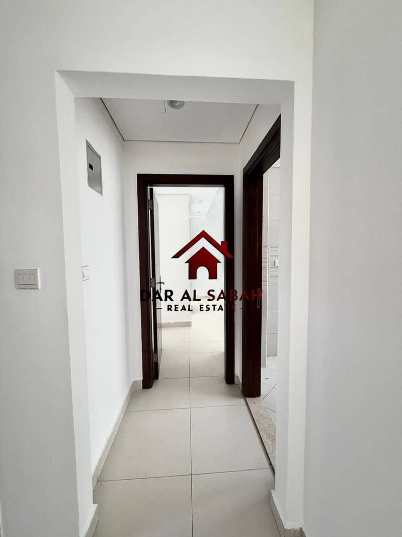6 1055403e-c423-42bd-a904-422ed2baec82. jpg