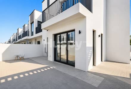4 Bedroom Townhouse for Sale in Dubai South, Dubai - Corner Unit | Large Plot | Upgraded