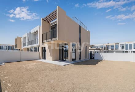4 Bedroom Villa for Sale in Dubai South, Dubai - Corner Unit | Landscaped | Near Amenities