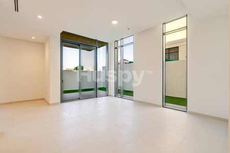 4 Bedroom Townhouse for Sale in Dubai South, Dubai - Single Row | Vacant | Mortgage Eligible