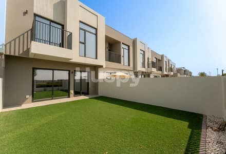 4 Bedroom Townhouse for Sale in Dubai South, Dubai - Single Row | Vacant | Landscaped