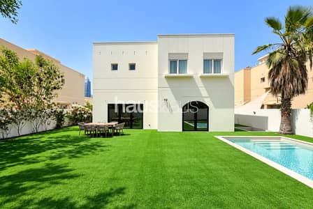 3 Bedroom Villa for Sale in The Meadows, Dubai - FULLY UPGRADED | PRIME LOCATION | MOTIVATED