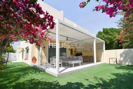 3 habitaciones Villa para en Venta en The Lakes, Dubai - Villa en The Lakes,Zulal,Zulal 1, 3 dormitorios, 7750000 AED - 16557259 3 habitaciones Villa para en Venta en The Lakes, Dubai - Villa en The Lakes,Zulal,Zulal 1, 3 dormitorios, 7750000 AED - 16557259