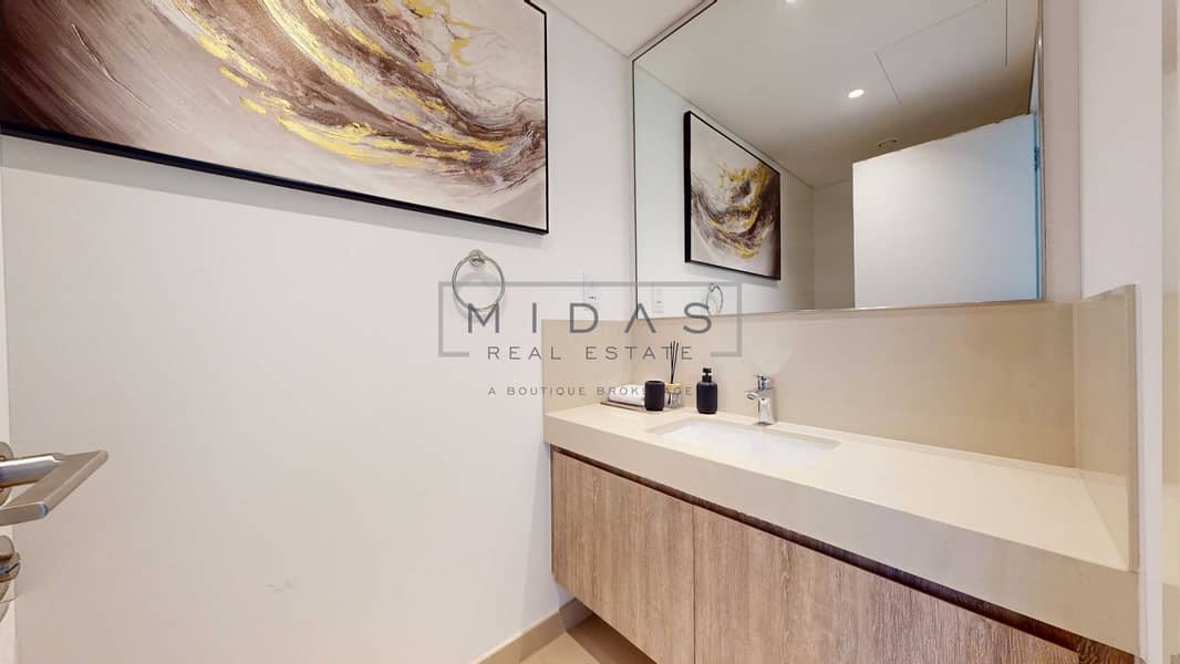 8 MIDAS-REAL-ESTATE-Downtown-Views-2-T1-Unit-4706-03052026_112943. jpg