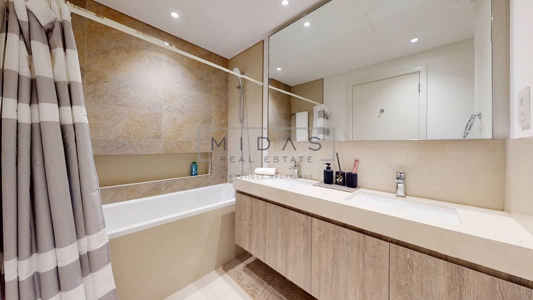 13 MIDAS-REAL-ESTATE-Downtown-Views-2-T1-Unit-4706-03052026_113028. jpg